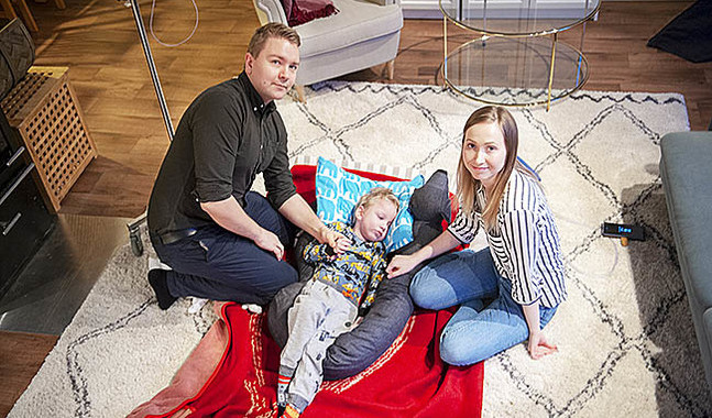 Familjen Holmgård: Nicklas, Oliver och Sandra.