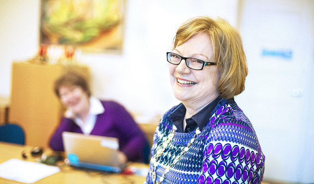 Marja Pesonen vid Kyrkostyrelsen har länge arbetat med mentorskap inom den finska församlingsverksamheten. Hon vet att konceptet fungerar.