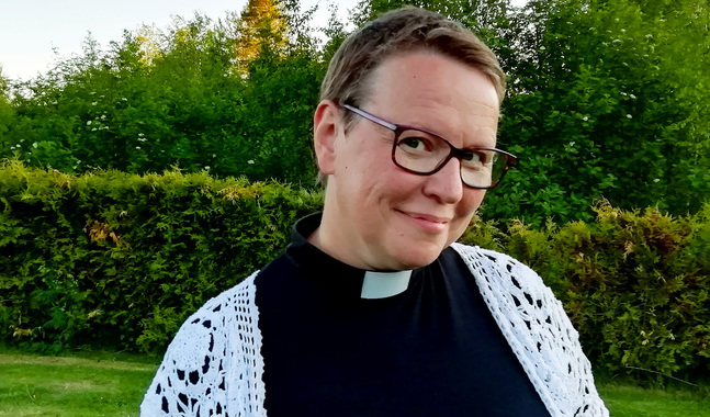 Camilla Svevar är kyrkoherde i Replots församling.