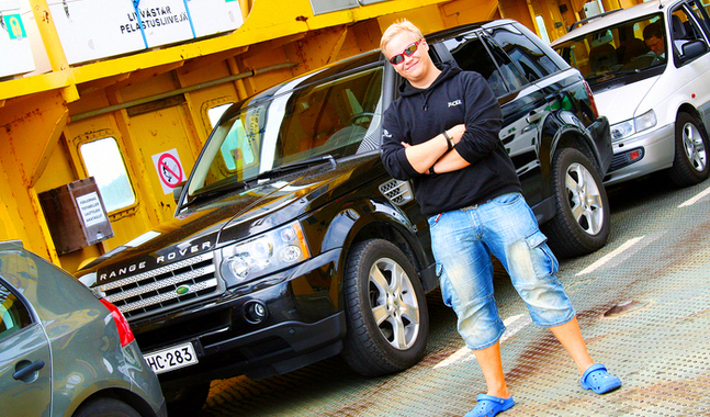 Johan Terho säger sig vara beredd på att vänta länge men vill börja jobba som präst så fort han får chansen. FOTO: Gunnar Gothóni