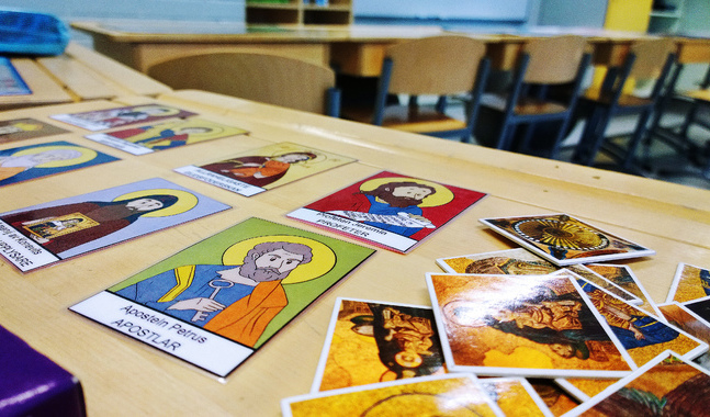 De här korten används i ortodox religionsundervisning i lågklasserna.