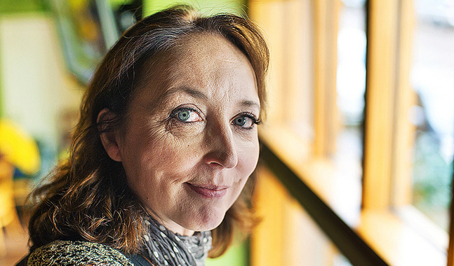 Katriina Järvinen har intervjuat människor som av olika orsaker vägrar ha kontakt med sina föräldrar.