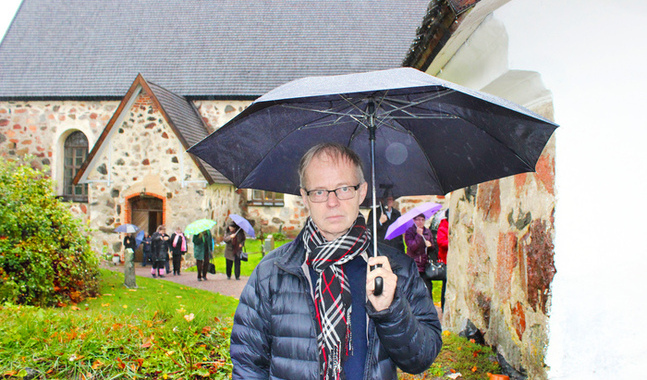 Forskningschef Tormod Kleiven var huvudtalare vid Diakonidagarna i Karis förra veckoslutet. I ett av seminarierna talade han om sexuella övergrepp inom kyrkan, ett ämne som han doktorerat på.