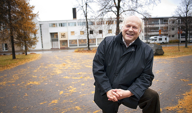 Kyrkoherde Peter Kankkonen går i pension i sommar. Den 18 december går ansökningstiden ut för den som vill bli hans efterträdare.