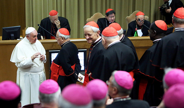 Katolska kyrkans synod för familjen visade att det finns klyftor mellan biskopar och lekmän av olika falanger. Katoliken Emil Anton påminner om att påven Franciskus har sista ordet, men han vill ge rum för en öppen diskussion.