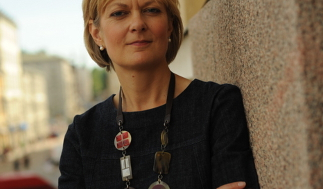 Linda Woodhead är professor i religionssociologi vid Lancaster University och en av de främsta internationella experterna i frågor om samtida religion. Hon besökte Helsingfors i samband med konferensen Relocating Religion i slutet av juni.