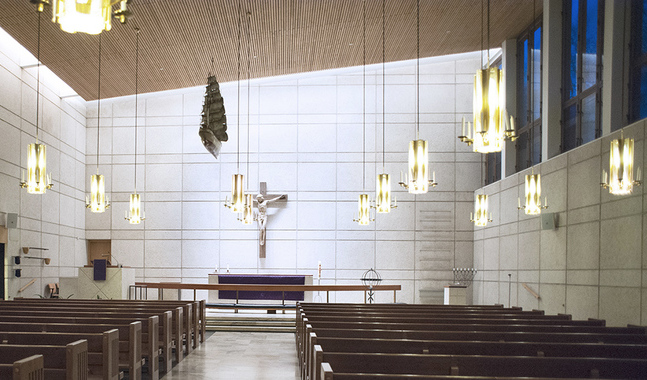 Den mindre kyrksalen i S:t Jacobs kyrka används av den svenska församlingen. 