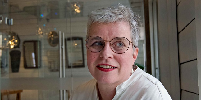Värmländsk folkkyrklighet är ÅA-professor Cecilia Nahnfeldts avstamp i livet.