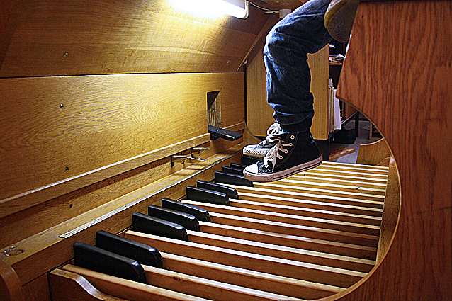 Orgellektionerna hålls i Tomas kyrka i Mejlans. (Foto: Nina Österholm)