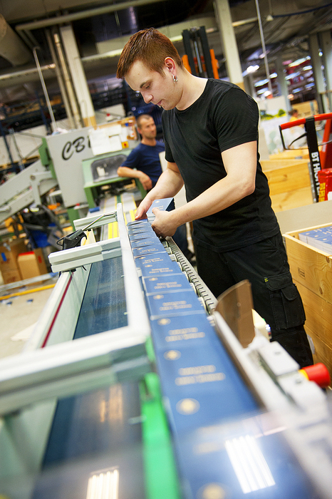 Johan Sandberg besökte bibelfabriken i St. Michel. FOTO: Johan Sandberg