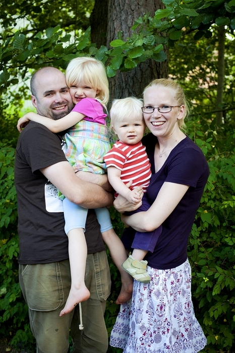 Heidi och Dave Skipper åker snart tillsammans med barnen Kira och Ezra tilbaka till Japan för ytterligare tre år. FOTO: Sara Ekstrand