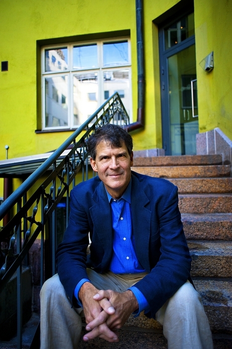 Vårt liv här på jorden är en dröm och en illusion i jämförelse med den andliga verkligheten, säger Dr Eben Alexander. 