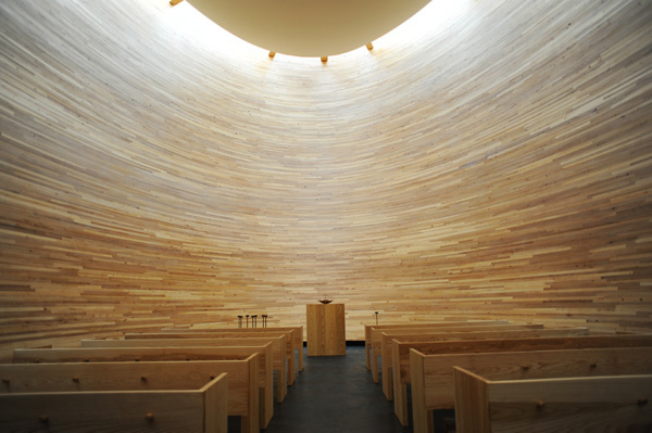 Det nya kapellet är gjort i trä.