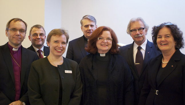 Den svenska truppen i mötet består av biskop Björn Vikström, Peter Lindbäck, Åsa A. Westerlund, Henrik Perret, Helene Liljeström, Stig Kankkonen och Görel Ahlnäs.