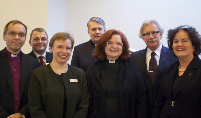 Den svenska truppen i mötet består av biskop Björn Vikström, Peter Lindbäck, Åsa A. Westerlund, Henrik Perret, Helene Liljeström, Stig Kankkonen och Görel Ahlnäs.